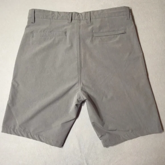 Kenneth Cole Gray Flat-Front Performance Shorts - Picture 5 of 9